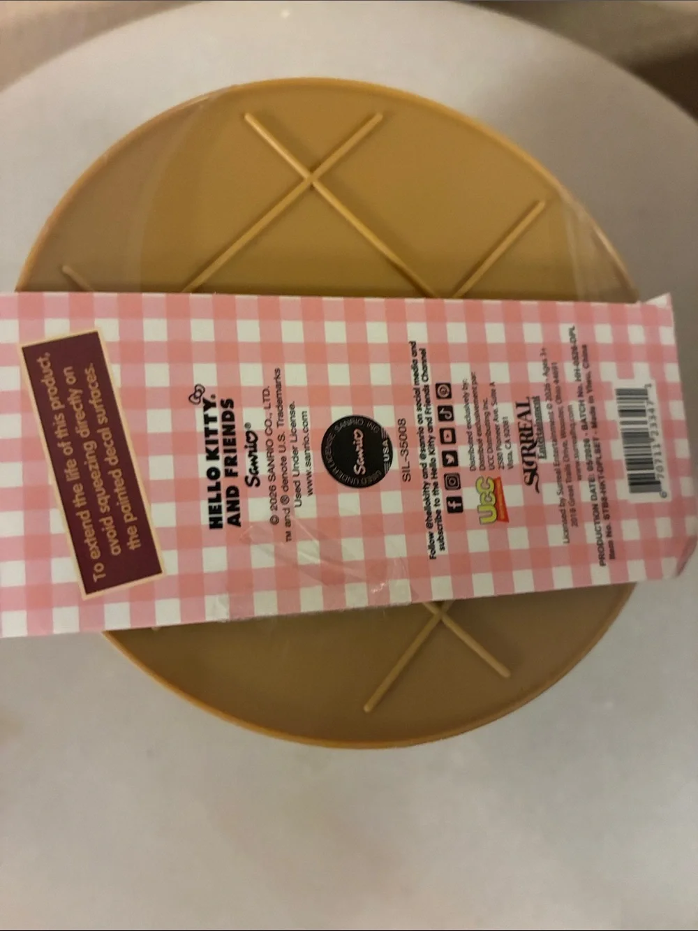 Hello Kitty and Friends Mystery Squishy Dumpling - Tan & Pink Packaging